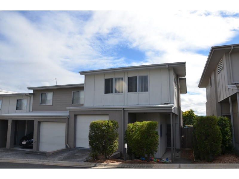 28/2 Sangster Crescent, Pacific Pines QLD 4211