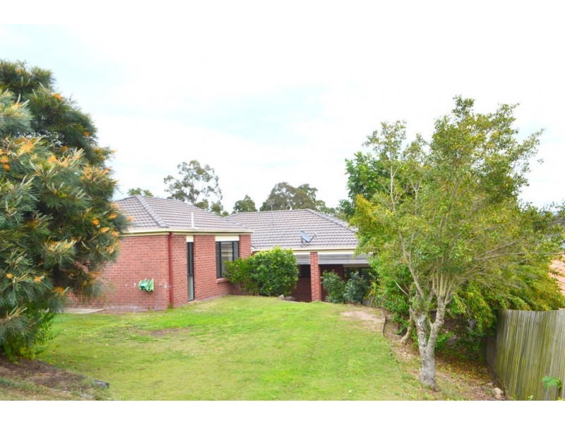 6 Temoe Rise, Pacific Pines QLD 4211