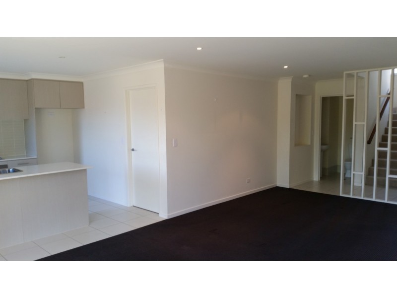 5/1 Belongil Street, Pacific Pines QLD 4211