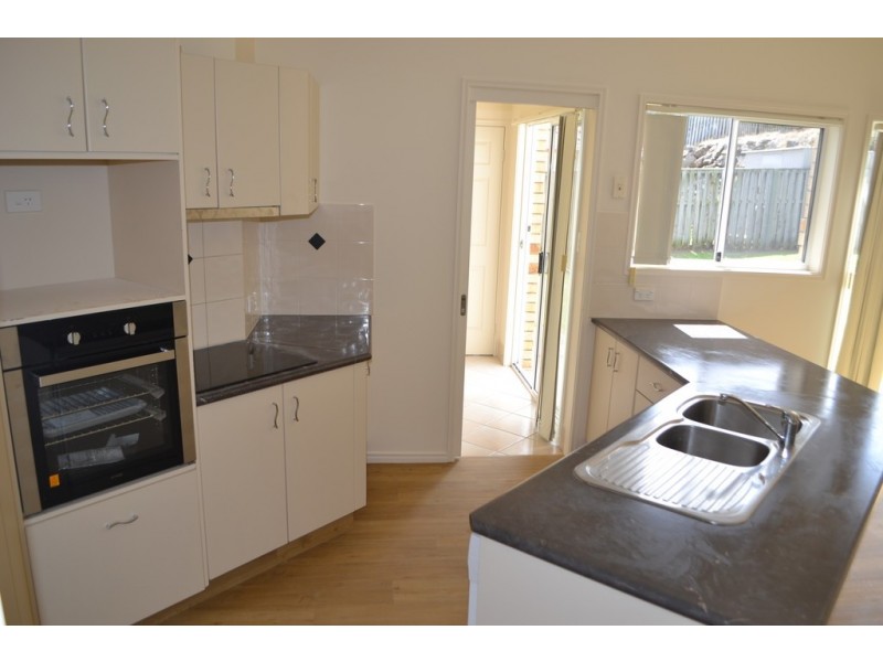 14 Boyer Street, Pacific Pines QLD 4211