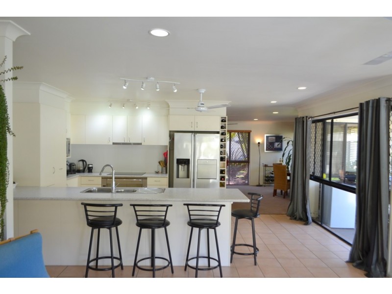 12 Tee Trees Boulevard, Arundel QLD 4214