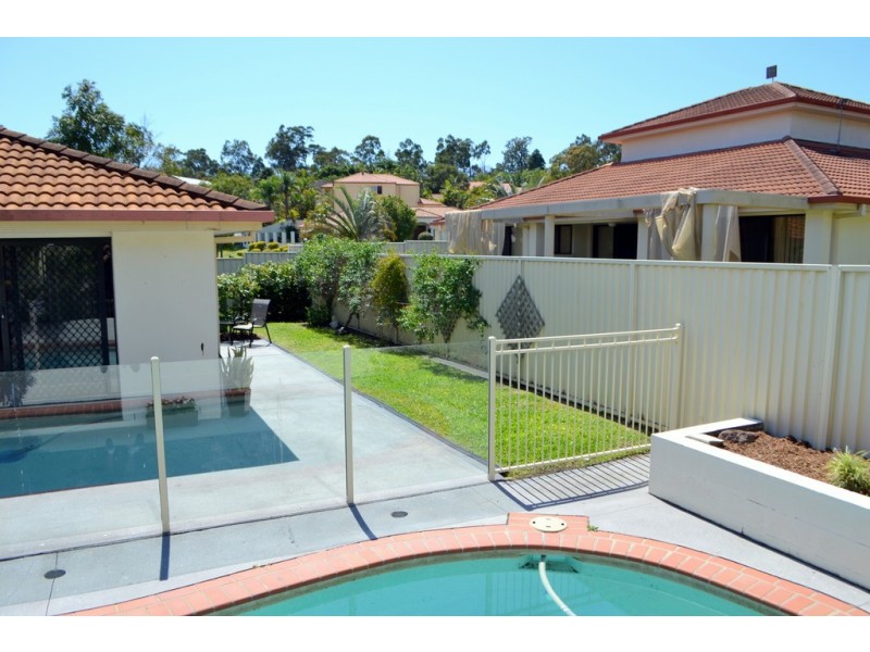 12 Tee Trees Boulevard, Arundel QLD 4214