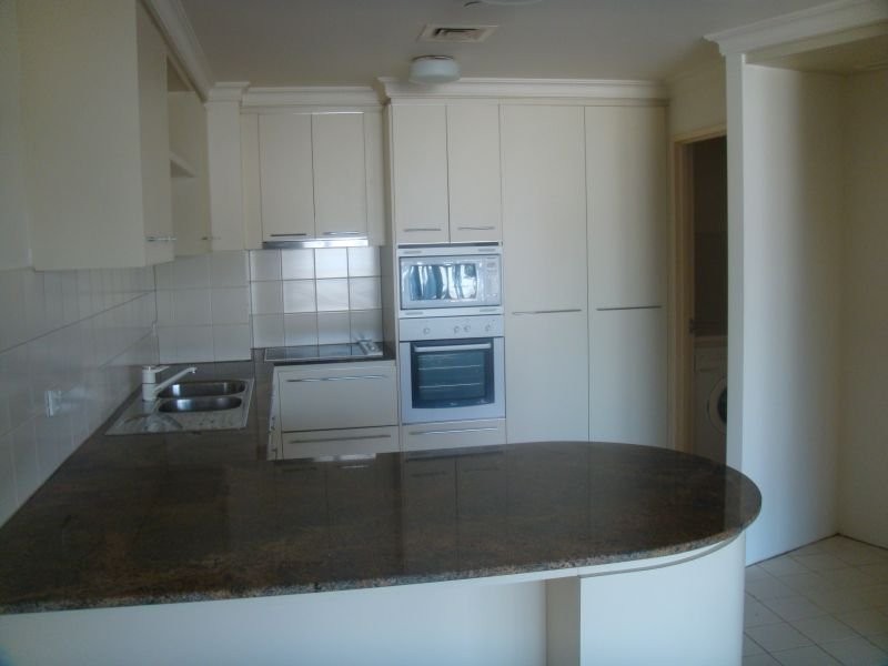 C4-3/75 Brighton Parade, Southport QLD 4215