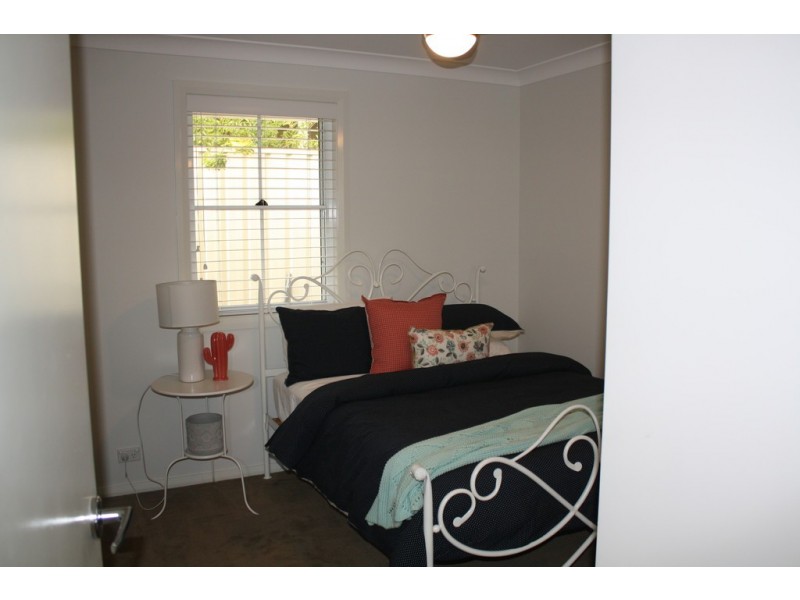 2/211 Jamison Road, South Penrith NSW 2750