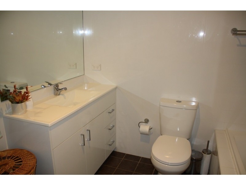 2/211 Jamison Road, South Penrith NSW 2750