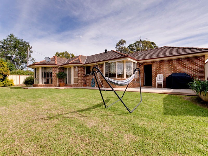 122 Greendale Road, Wallacia NSW 2745