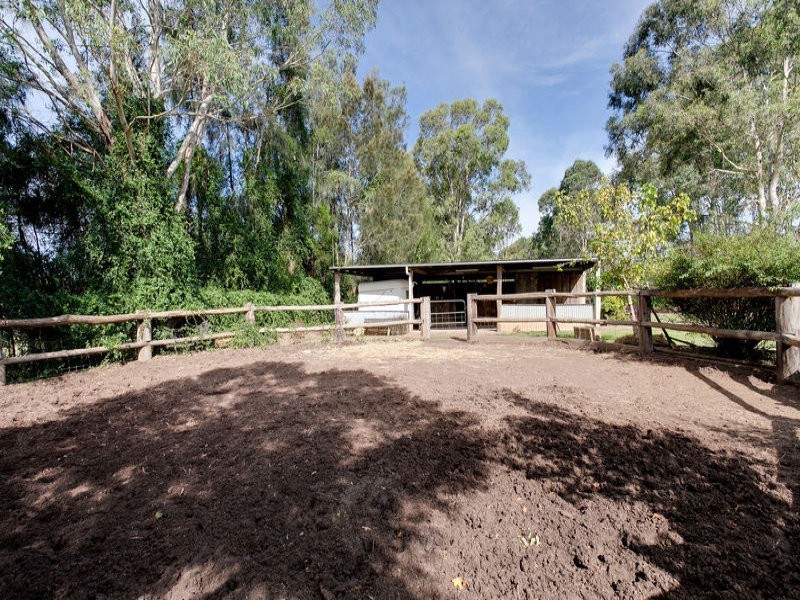 122 Greendale Road, Wallacia NSW 2745