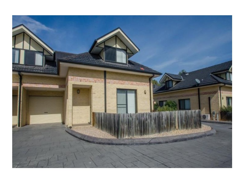 7/27 Barlow Street, Cambridge Park NSW 2747