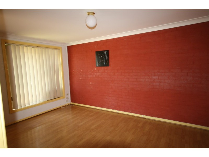 1/2 Armstein Crescent, Werrington NSW 2747