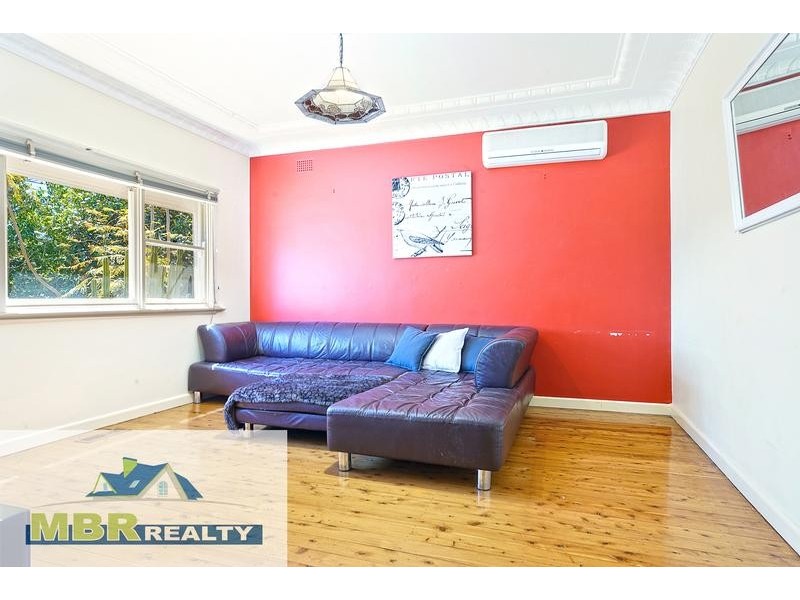 42 Coreen Avenue, Penrith NSW 2750