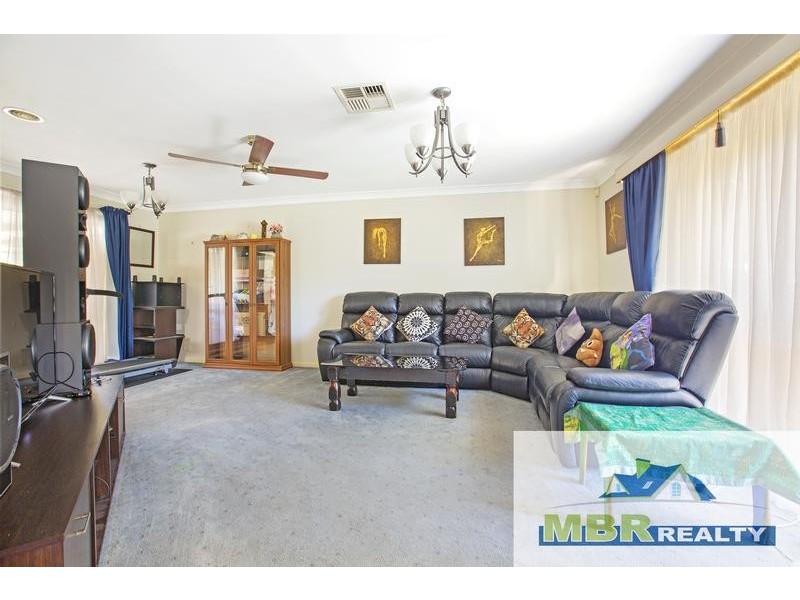 14 Yellowgum Close, Glenmore Park NSW 2745