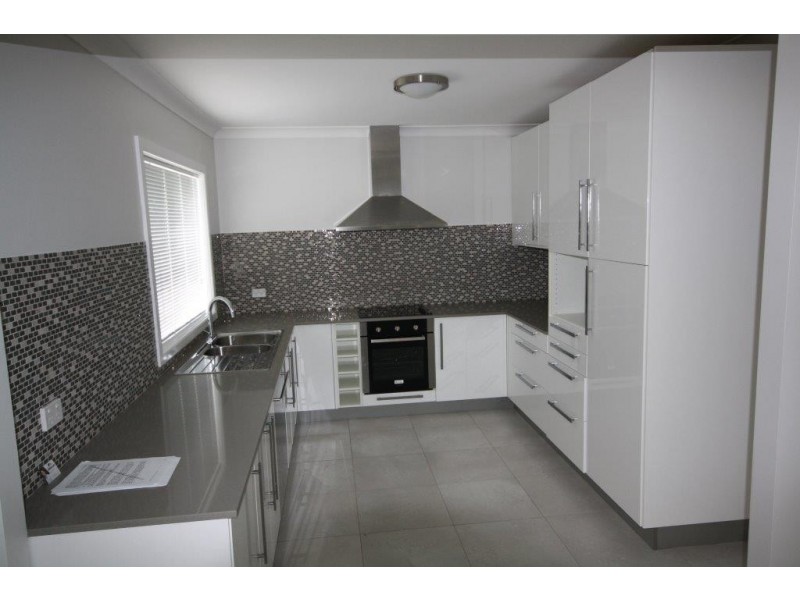 23 Madigan Drive, Werrington County NSW 2747