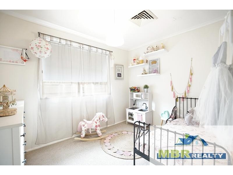 14 Roebuck Road, Werrington NSW 2747