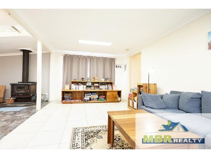 57 College Street, Cambridge Park NSW 2747