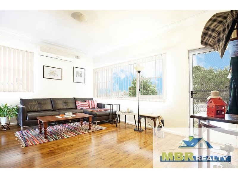 57 College Street, Cambridge Park NSW 2747