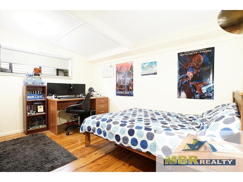 57 College Street, Cambridge Park NSW 2747