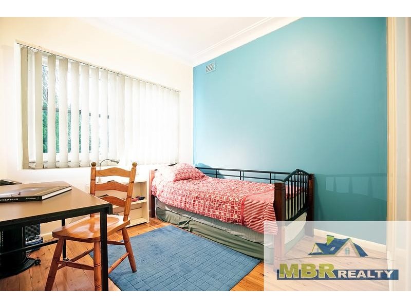 57 College Street, Cambridge Park NSW 2747