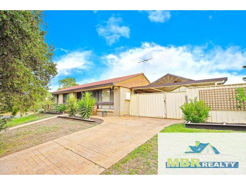 38 Leicester Way, St Clair NSW 2759