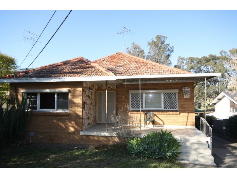 42 Coreen Avenue, Penrith NSW 2750