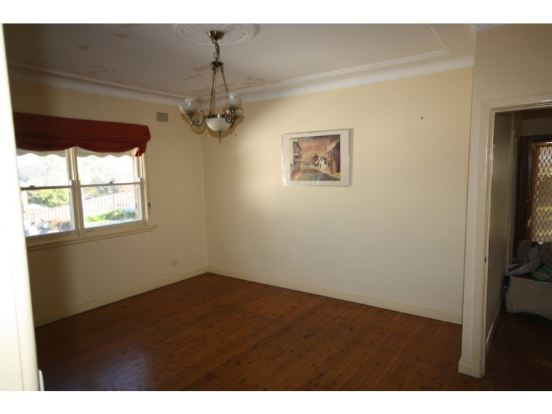 42 Coreen Avenue, Penrith NSW 2750