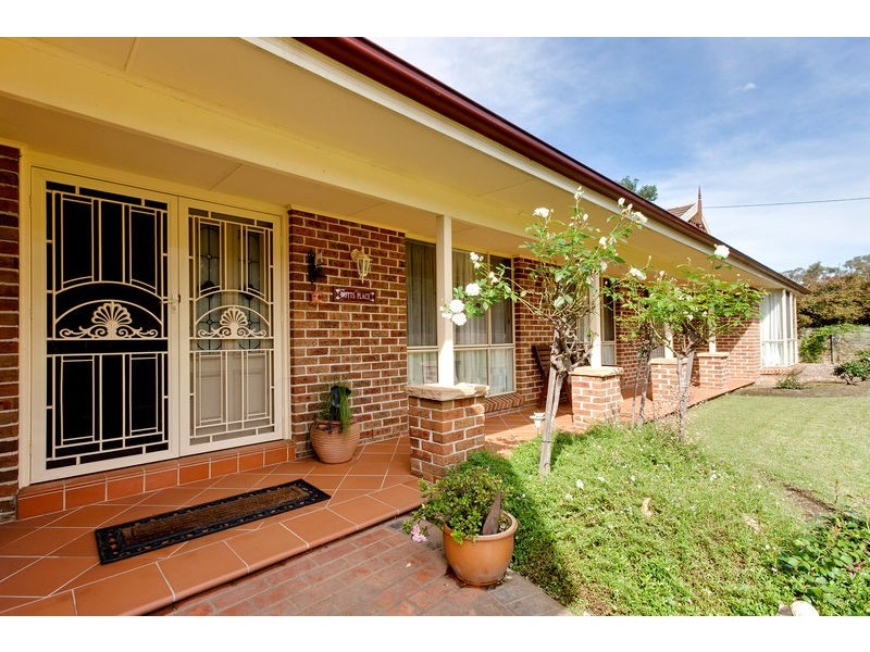 122 Greendale Road, Wallacia NSW 2745