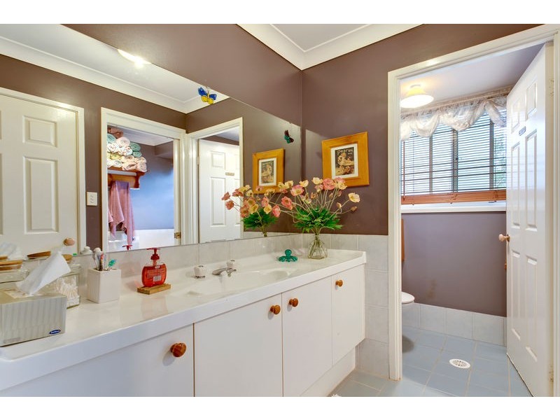 122 Greendale Road, Wallacia NSW 2745