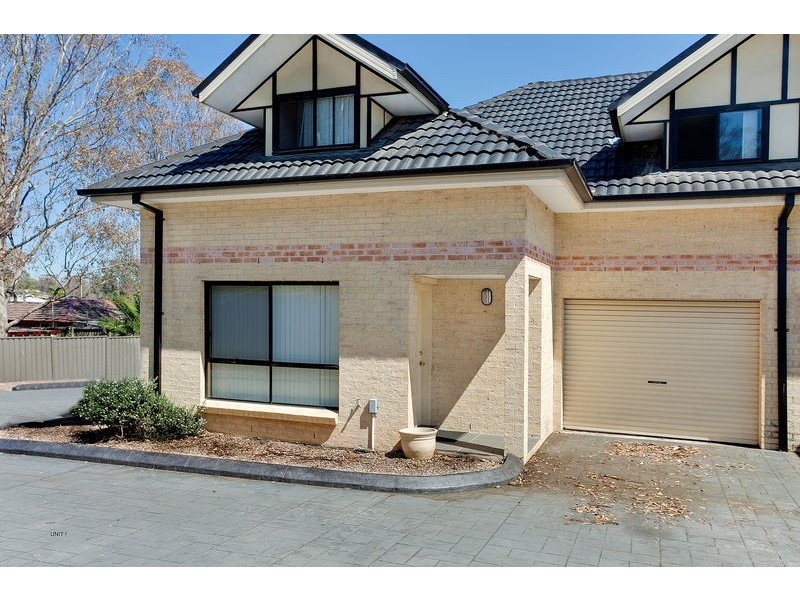 1/27 Barlow Street, Cambridge Park NSW 2747