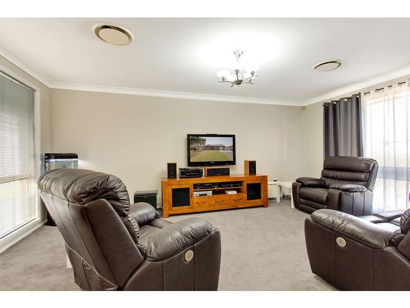 Claremont Meadows NSW 2747
