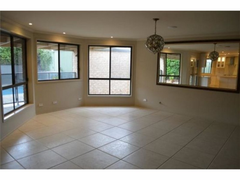 5 Guru Place, Glenmore Park NSW 2745