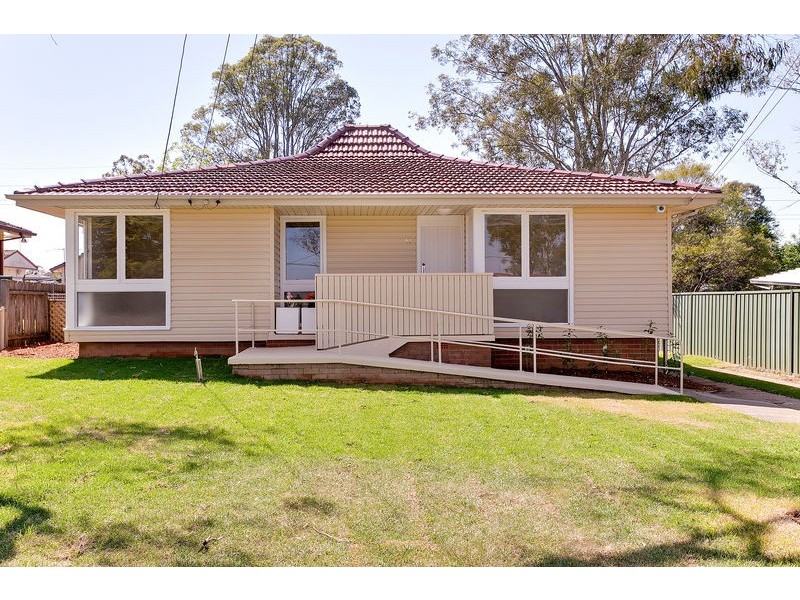 61 Cumbernauld Crescent, Dharruk NSW 2770