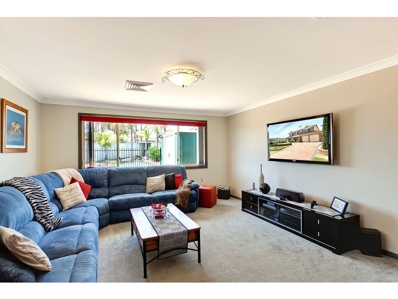 9 Wisteria Close, Glenmore Park NSW 2745