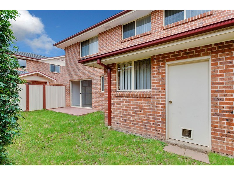 2/98 Cox Avenue, Penrith NSW 2750