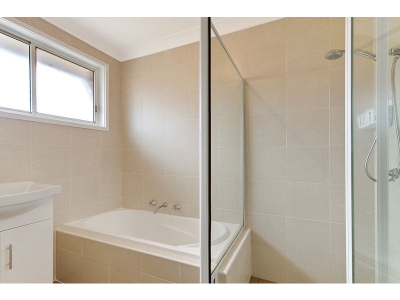 33 Oxford Street, Cambridge Park NSW 2747