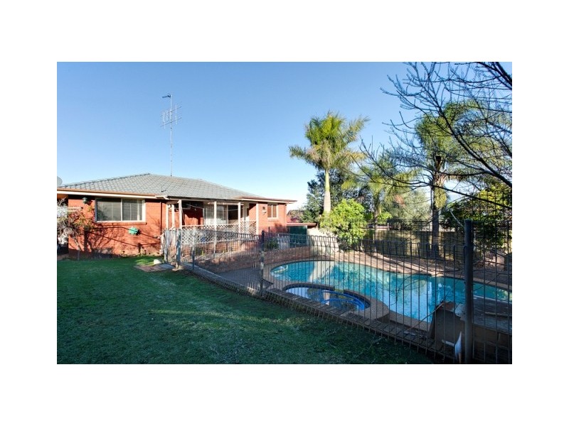 9 Irene Street, South Penrith NSW 2750