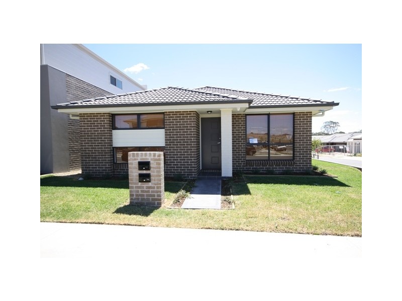 125 Glenmore Ridge Drive, Glenmore Park NSW 2745