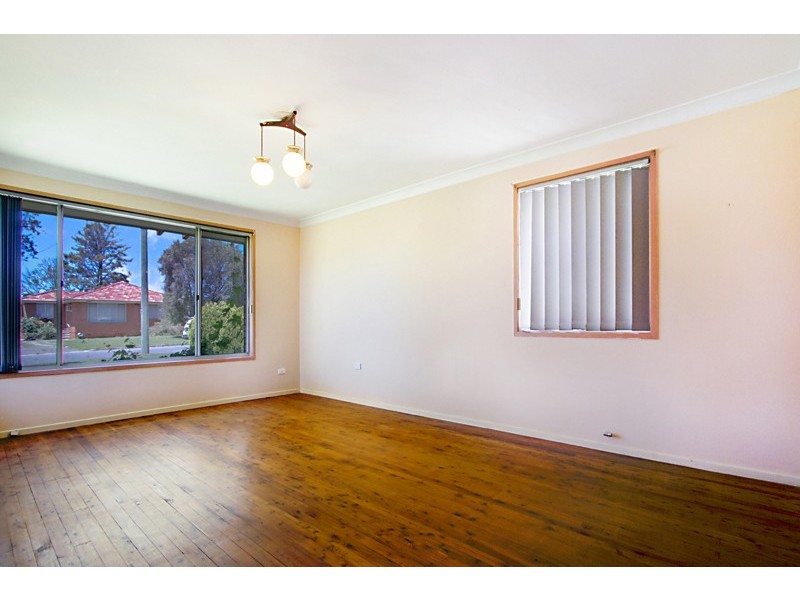 13 Milton Street, Colyton NSW 2760