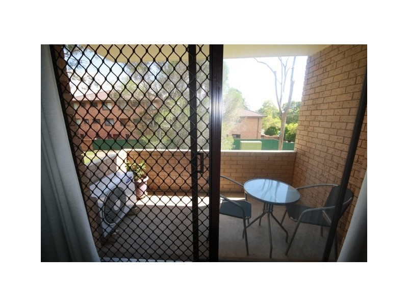 1/11-13 Hemmings Street, Penrith NSW 2750