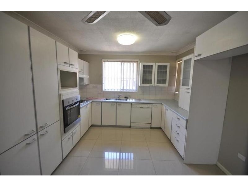 101 Richmond Road, Cambridge Park NSW 2747