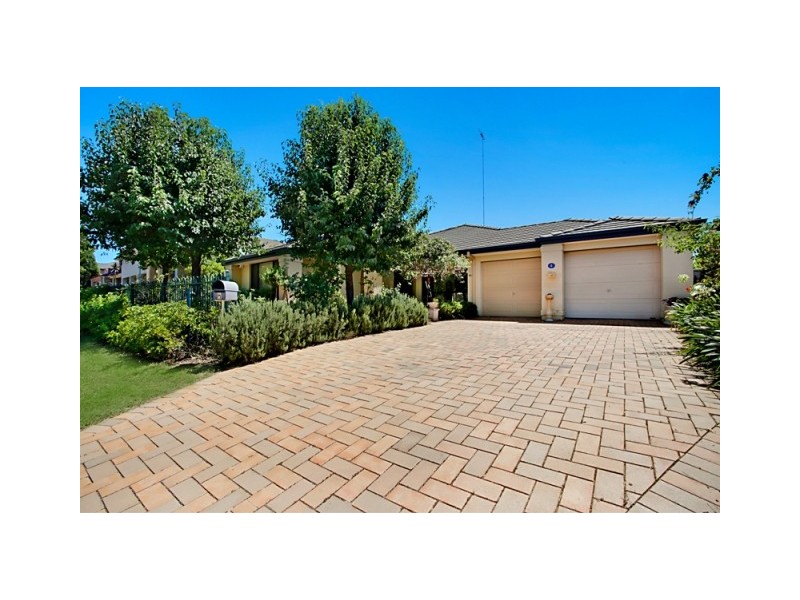 5 Cascade Avenue, Glenmore Park NSW 2745