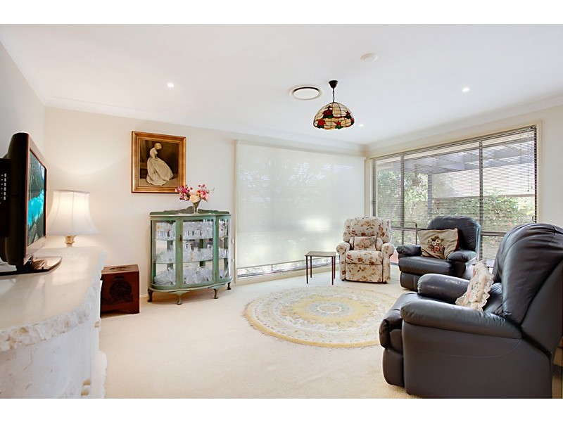 5 Cascade Avenue, Glenmore Park NSW 2745