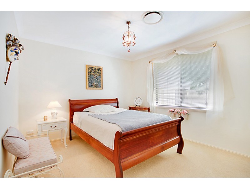 5 Cascade Avenue, Glenmore Park NSW 2745