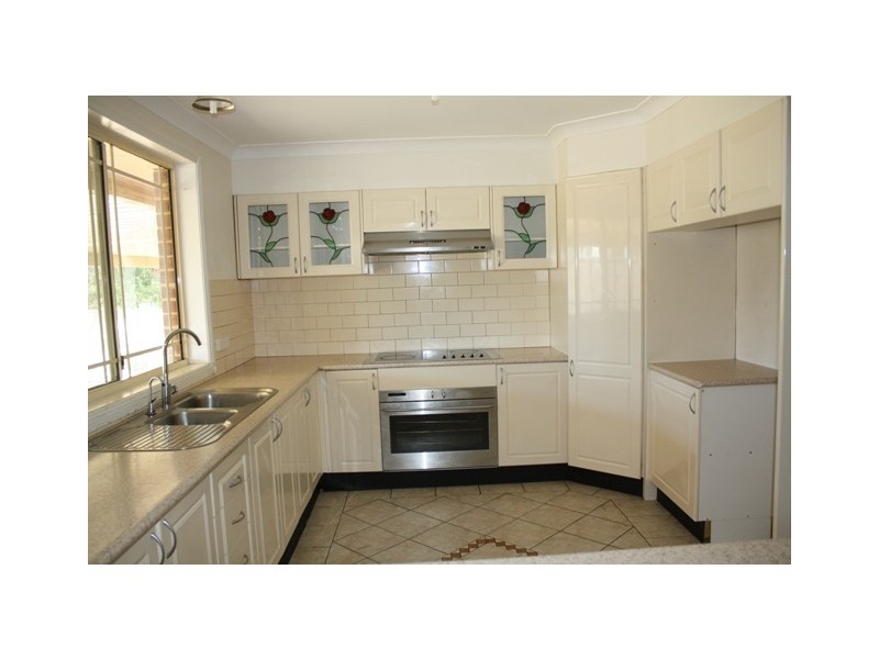 39 Barlow Street, Cambridge Park NSW 2747