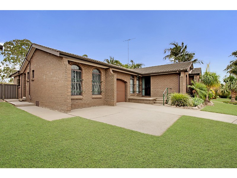 18 Henderson Crescent, Jamisontown NSW 2750