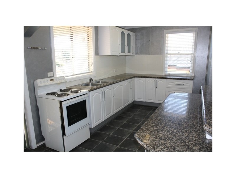 15 Norfolk Road, Cambridge Park NSW 2747