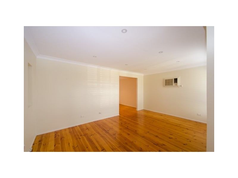 13 Nungeroo Avenue, Jamisontown NSW 2750