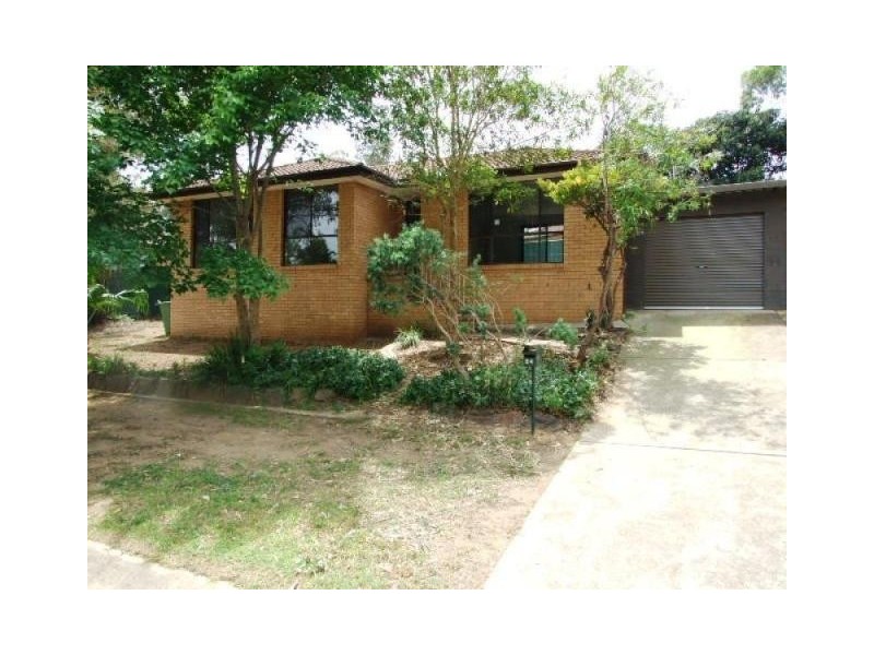 24 Soling Crescent, Cranebrook NSW 2749