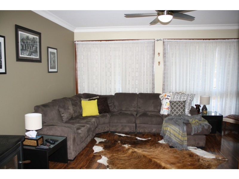 19 Camelot Drive, Cranebrook NSW 2749