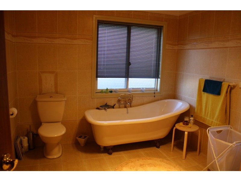 19 Camelot Drive, Cranebrook NSW 2749