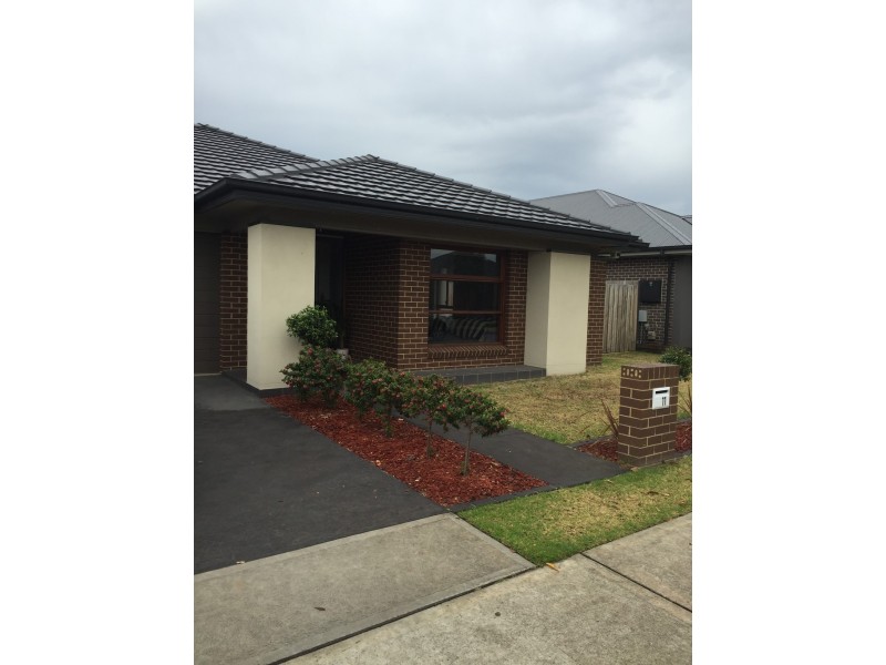 11 Shellbourne Place, Cranebrook NSW 2749
