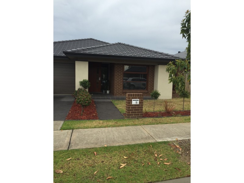 11 Shellbourne Place, Cranebrook NSW 2749